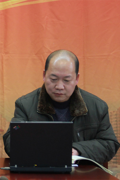 史建华与网友在线交流中