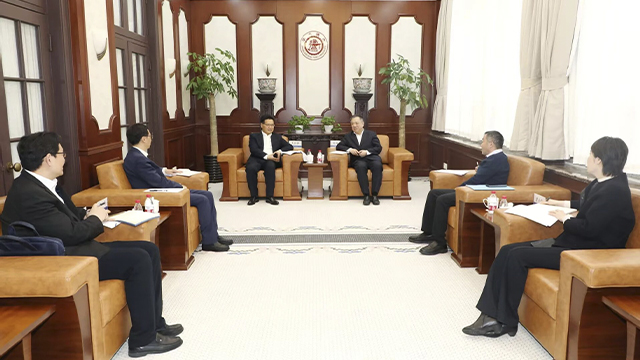 王剑锋周伟率队赴上海开展经贸交流活动