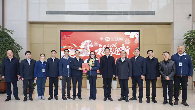 常州市四套班子领导继续走访慰问企业