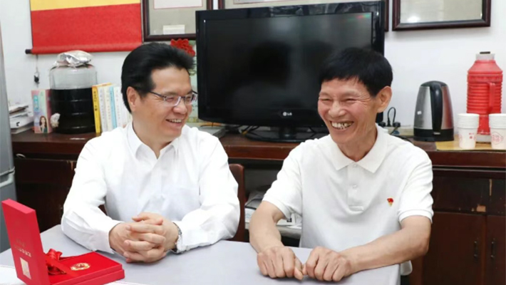 王剑锋开展“七一”走访慰问活动